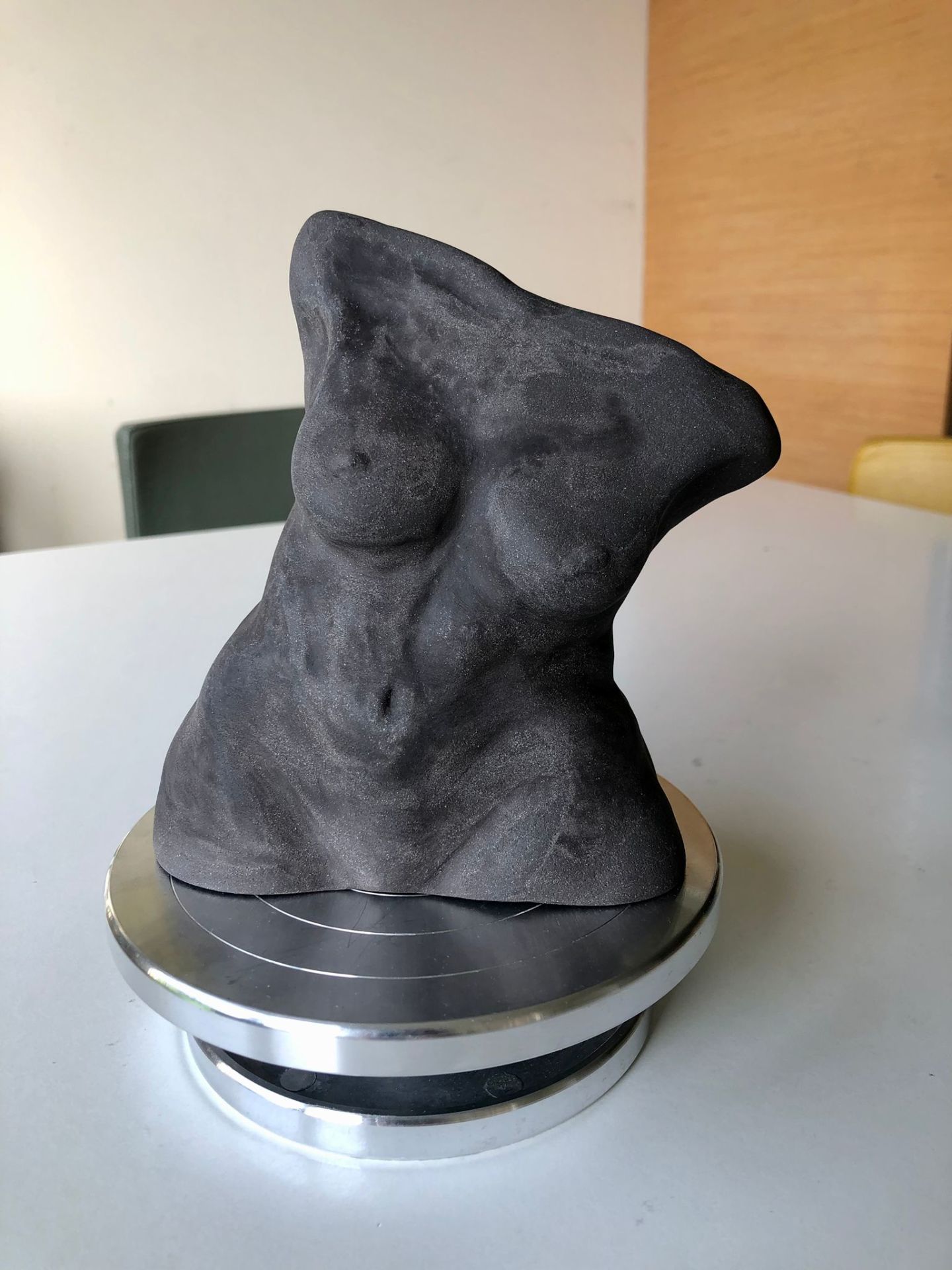 El Yapımı Stonware Kadın Heykeli